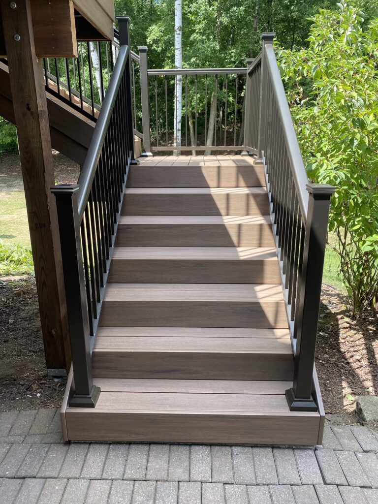 Lower part of an L-shaped deck staircase.